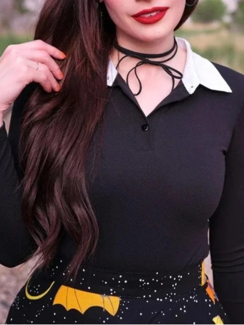 Retrolicious: Black & White Solid Long Sleeve Collared Button Polo Top, Size S